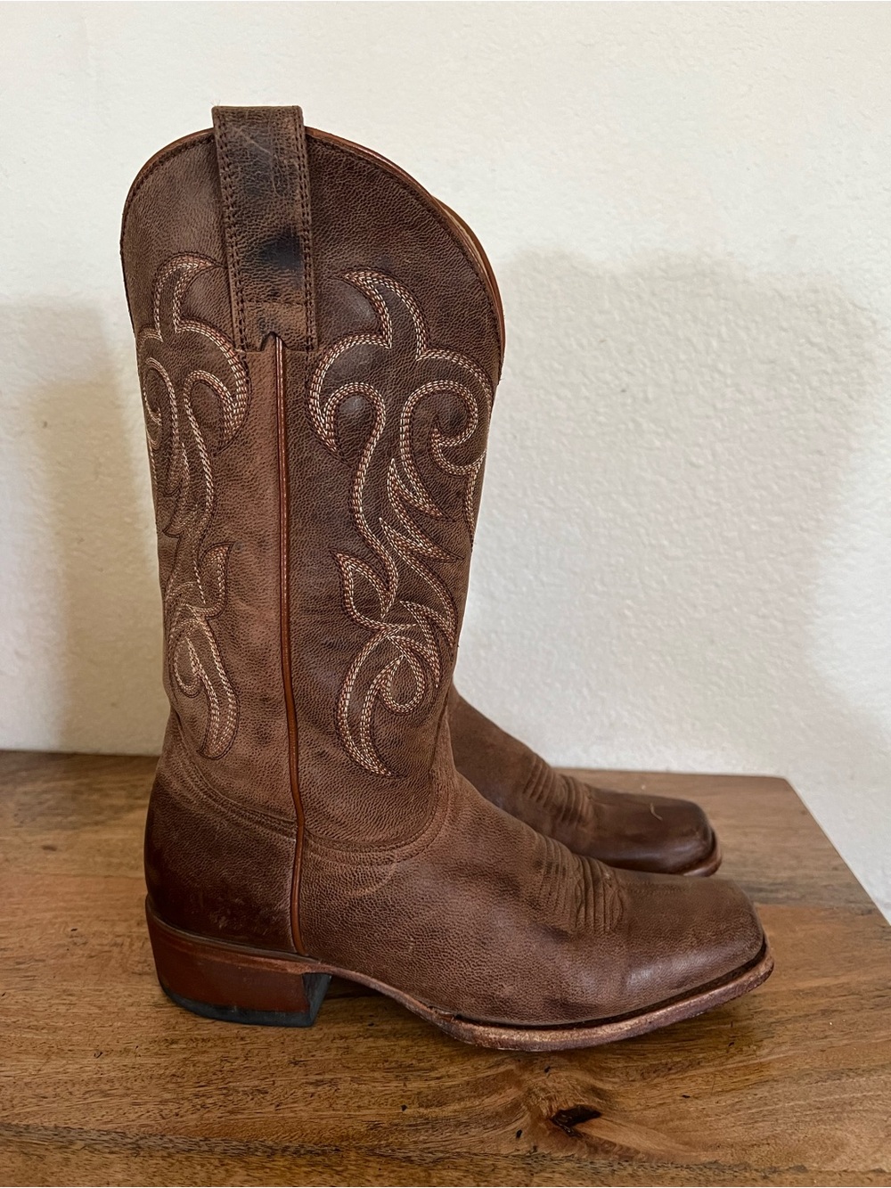 Shyanne Embroidered Brown Leather Western Boots Size 7.5 M